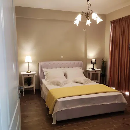 The Bright House A Two-storey Maisonette In *