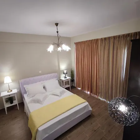 The Bright House A Two-storey Maisonette In * Loutraki (Corinthia)