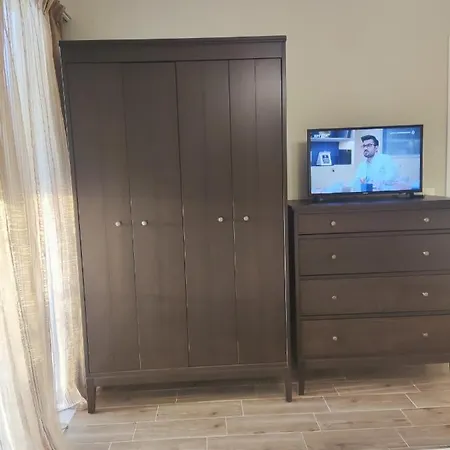 The Bright House A Two-storey Maisonette In Villa *