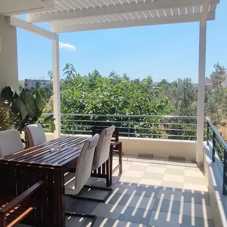 Villa The Bright House A Two-storey Maisonette In