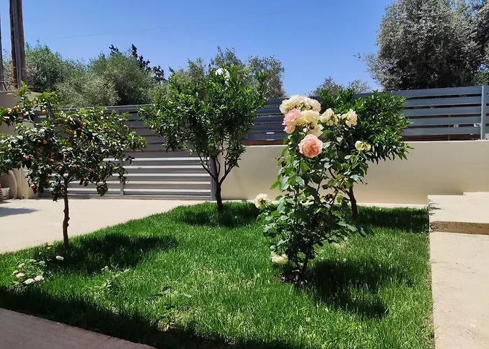 Villa The Bright House A Two-storey Maisonette In *