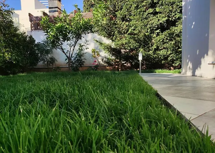 Villa The Bright House A Two-storey Maisonette In