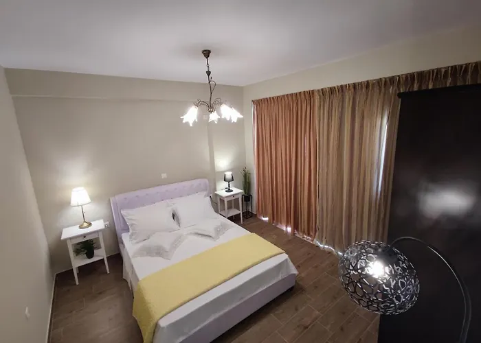 The Bright House A Two-storey Maisonette In * Loutráki