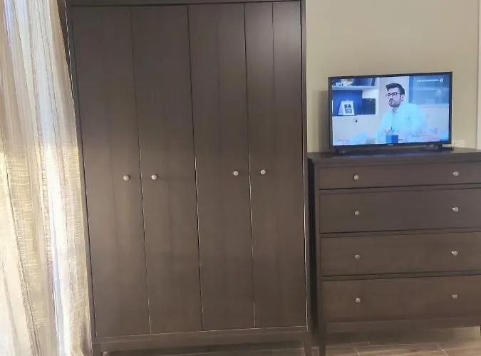 The Bright House A Two-storey Maisonette In Willa *