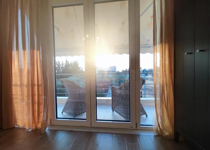 Villa The Bright House A Two-storey Maisonette In Loutráki