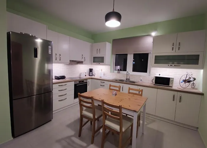 Villa The Bright House A Two-storey Maisonette In *