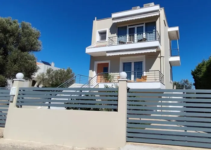 Willa The Bright House A Two-storey Maisonette In Loutráki