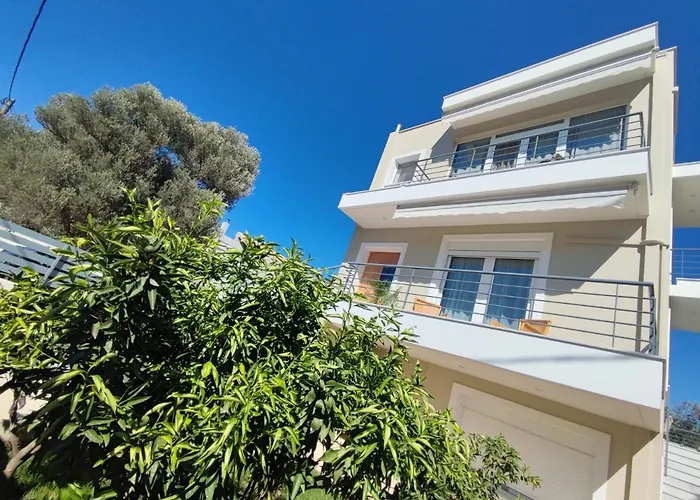 Villa The Bright House A Two-storey Maisonette In Loutráki