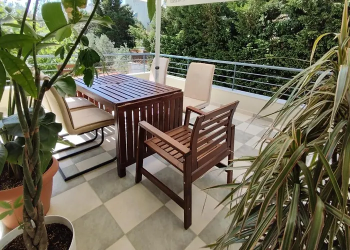 Villa The Bright House A Two-storey Maisonette In