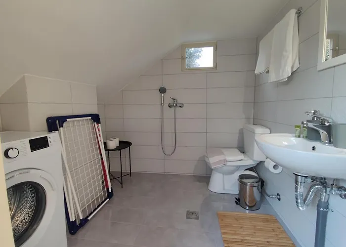 The Bright House A Two-storey Maisonette In Willa