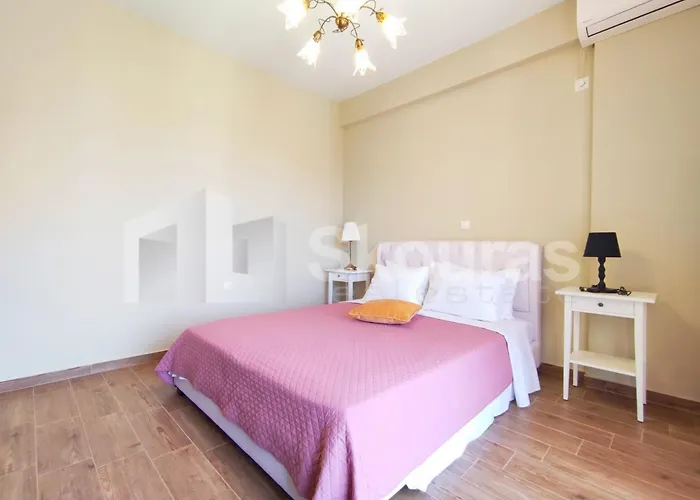 The Bright House A Two-storey Maisonette In Willa *