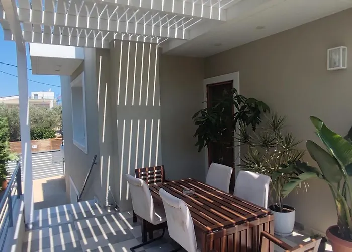 Villa The Bright House A Two-storey Maisonette In