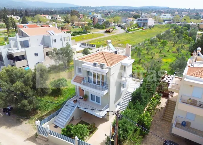 Villa The Bright House A Two-storey Maisonette In